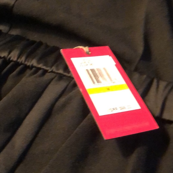 NWT Womens Size Medium Vince Camuto Black Slim Matte Shine Crepe Pants NEW - Picture 4 of 4